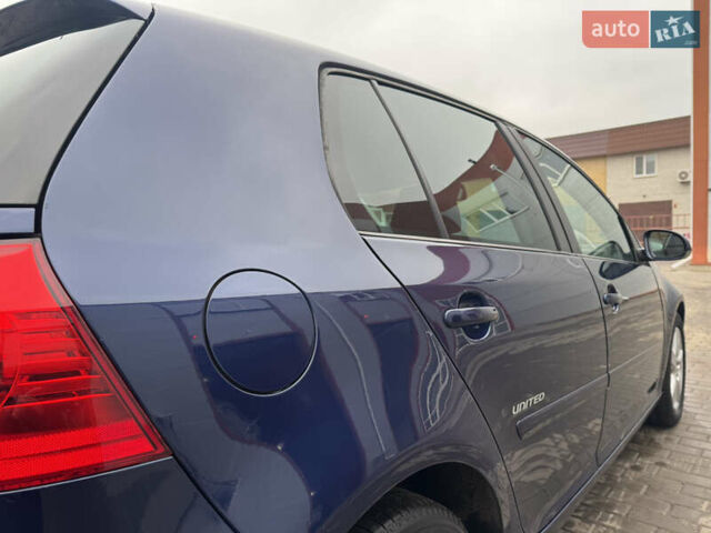 Синий Фольксваген Гольф, объемом двигателя 1.4 л и пробегом 233 тыс. км за 7299 $, фото 16 на Automoto.ua