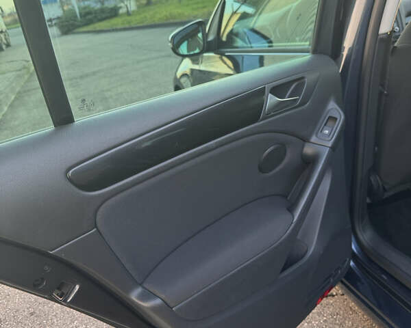 Синий Фольксваген Гольф, объемом двигателя 1.4 л и пробегом 219 тыс. км за 7100 $, фото 20 на Automoto.ua