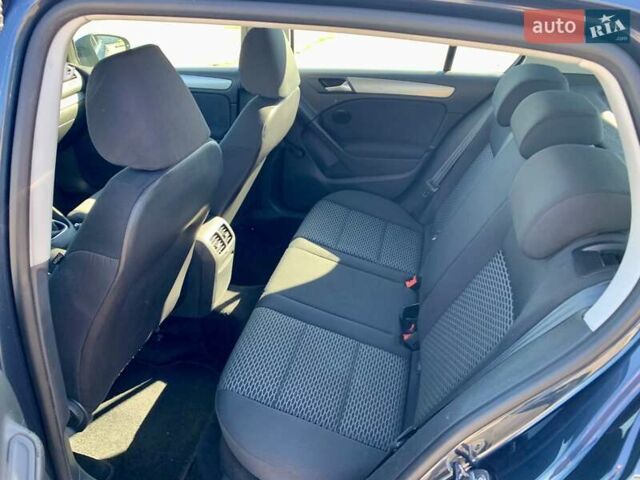 Синий Фольксваген Гольф, объемом двигателя 1.39 л и пробегом 175 тыс. км за 7700 $, фото 19 на Automoto.ua