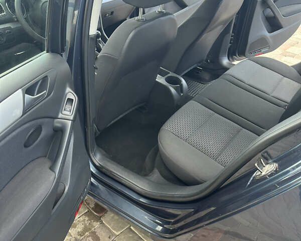 Синий Фольксваген Гольф, объемом двигателя 1.4 л и пробегом 200 тыс. км за 7400 $, фото 15 на Automoto.ua