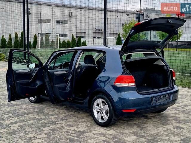 Синий Фольксваген Гольф, объемом двигателя 1.39 л и пробегом 84 тыс. км за 9500 $, фото 38 на Automoto.ua