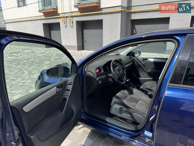 Синій Фольксваген Гольф, об'ємом двигуна 1.39 л та пробігом 223 тис. км за 8500 $, фото 19 на Automoto.ua