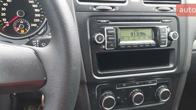 Синій Фольксваген Гольф, об'ємом двигуна 1.39 л та пробігом 211 тис. км за 6999 $, фото 28 на Automoto.ua