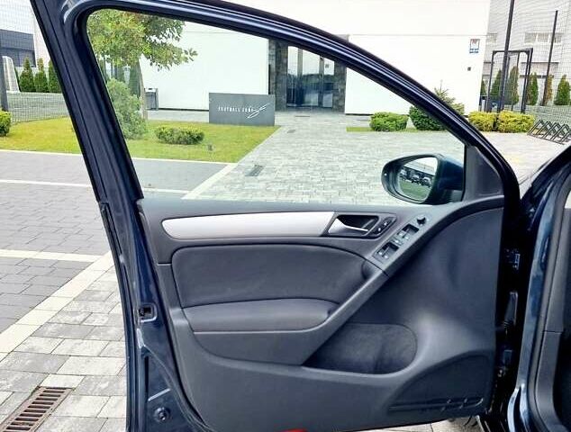 Синий Фольксваген Гольф, объемом двигателя 1.39 л и пробегом 84 тыс. км за 9500 $, фото 65 на Automoto.ua