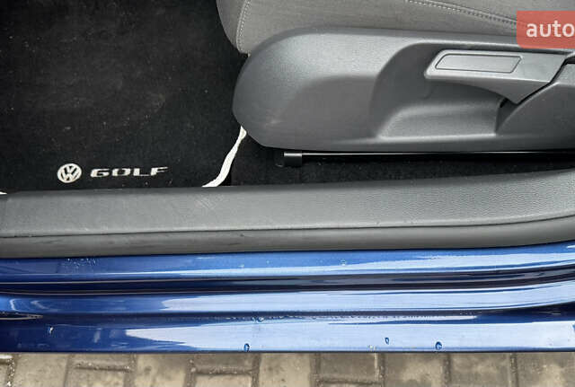 Синий Фольксваген Гольф, объемом двигателя 1.4 л и пробегом 233 тыс. км за 7299 $, фото 38 на Automoto.ua