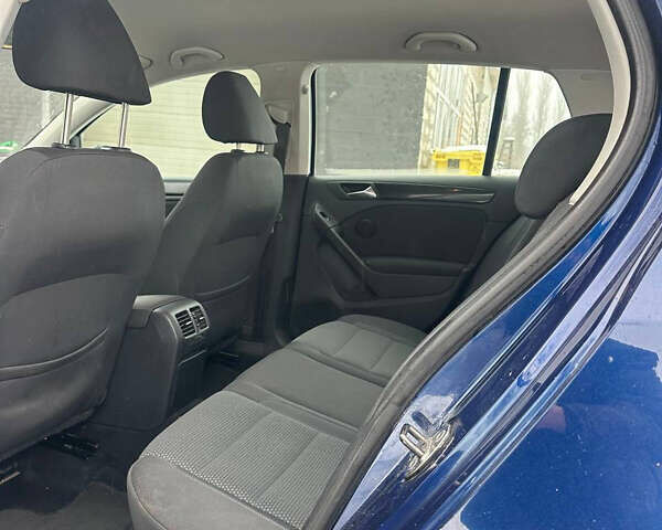 Синий Фольксваген Гольф, объемом двигателя 1.6 л и пробегом 210 тыс. км за 7800 $, фото 9 на Automoto.ua