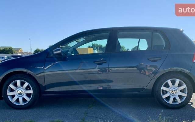 Синий Фольксваген Гольф, объемом двигателя 1.39 л и пробегом 175 тыс. км за 7700 $, фото 3 на Automoto.ua