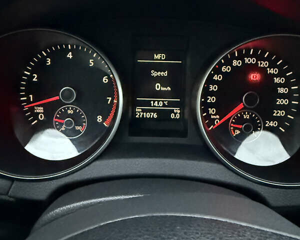 Синий Фольксваген Гольф, объемом двигателя 1.39 л и пробегом 271 тыс. км за 7000 $, фото 5 на Automoto.ua