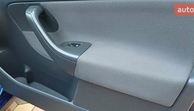 Синій Фольксваген Гольф, об'ємом двигуна 1.6 л та пробігом 252 тис. км за 6250 $, фото 57 на Automoto.ua