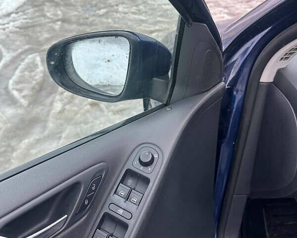 Синий Фольксваген Гольф, объемом двигателя 1.6 л и пробегом 210 тыс. км за 7800 $, фото 15 на Automoto.ua