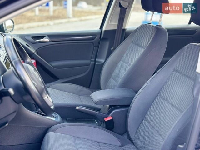 Синій Фольксваген Гольф, об'ємом двигуна 1.39 л та пробігом 221 тис. км за 8850 $, фото 13 на Automoto.ua
