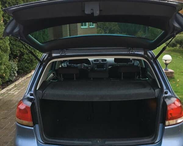 Синий Фольксваген Гольф, объемом двигателя 1.39 л и пробегом 194 тыс. км за 8100 $, фото 8 на Automoto.ua