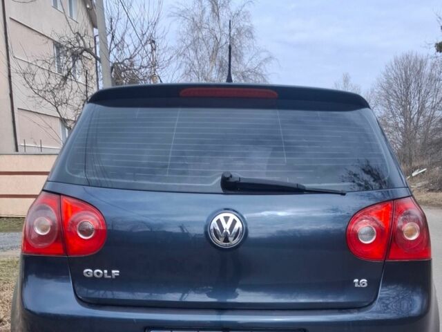 Синий Фольксваген Гольф, объемом двигателя 1.6 л и пробегом 192 тыс. км за 6800 $, фото 5 на Automoto.ua