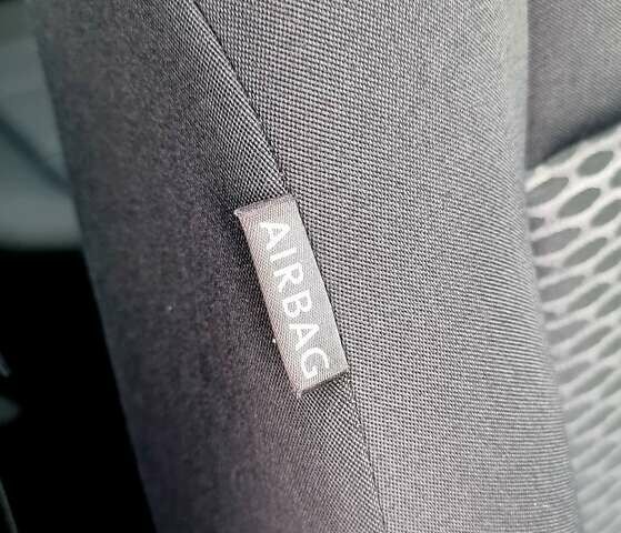 Синий Фольксваген Гольф, объемом двигателя 1.39 л и пробегом 84 тыс. км за 9500 $, фото 97 на Automoto.ua