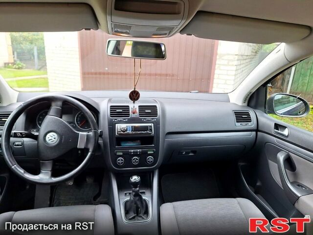 Синій Фольксваген Гольф, об'ємом двигуна 1.6 л та пробігом 197 тис. км за 6900 $, фото 5 на Automoto.ua