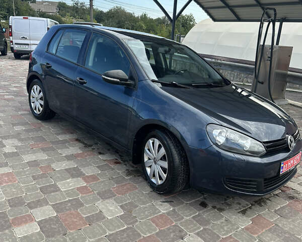 Синий Фольксваген Гольф, объемом двигателя 1.4 л и пробегом 200 тыс. км за 7400 $, фото 2 на Automoto.ua