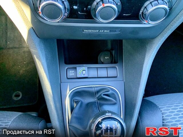 Синій Фольксваген Гольф, об'ємом двигуна 1.4 л та пробігом 172 тис. км за 8650 $, фото 9 на Automoto.ua