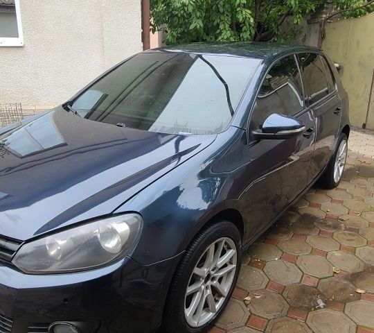 Синий Фольксваген Гольф, объемом двигателя 0 л и пробегом 115 тыс. км за 8000 $, фото 3 на Automoto.ua