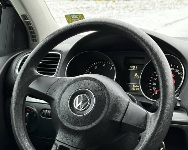 Синий Фольксваген Гольф, объемом двигателя 1.4 л и пробегом 192 тыс. км за 6890 $, фото 30 на Automoto.ua