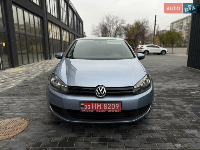 Синий Фольксваген Гольф, объемом двигателя 1.6 л и пробегом 204 тыс. км за 8650 $, фото 2 на Automoto.ua