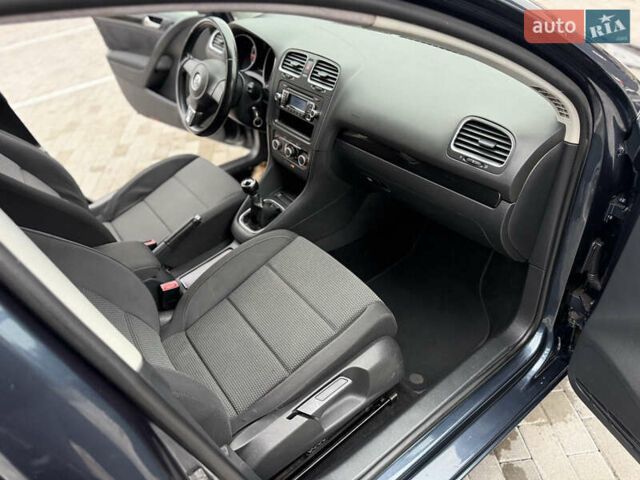 Синий Фольксваген Гольф, объемом двигателя 1.4 л и пробегом 157 тыс. км за 7600 $, фото 31 на Automoto.ua