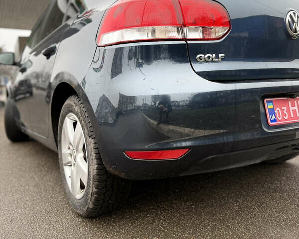 Синий Фольксваген Гольф, объемом двигателя 1.6 л и пробегом 190 тыс. км за 7700 $, фото 22 на Automoto.ua