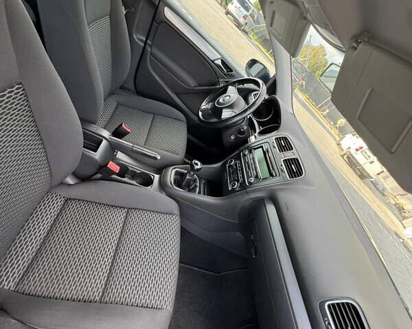 Синий Фольксваген Гольф, объемом двигателя 1.4 л и пробегом 181 тыс. км за 6800 $, фото 56 на Automoto.ua