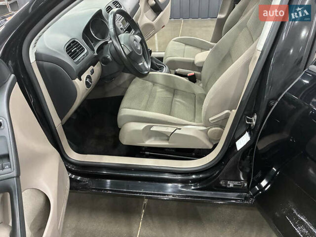 Синий Фольксваген Гольф, объемом двигателя 1.6 л и пробегом 200 тыс. км за 8300 $, фото 17 на Automoto.ua