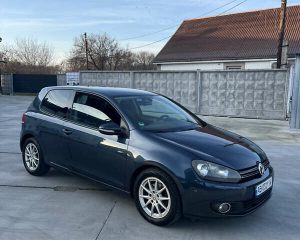 Синий Фольксваген Гольф, объемом двигателя 1.2 л и пробегом 248 тыс. км за 7000 $, фото 3 на Automoto.ua