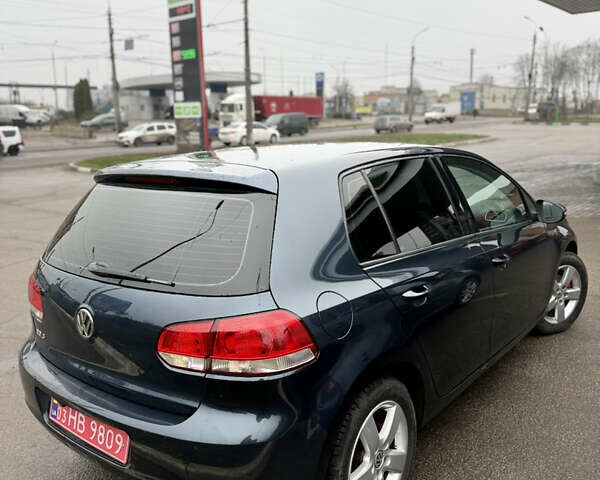 Синий Фольксваген Гольф, объемом двигателя 1.6 л и пробегом 190 тыс. км за 7700 $, фото 12 на Automoto.ua