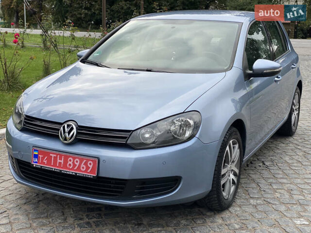 Синий Фольксваген Гольф, объемом двигателя 1.39 л и пробегом 202 тыс. км за 8350 $, фото 3 на Automoto.ua