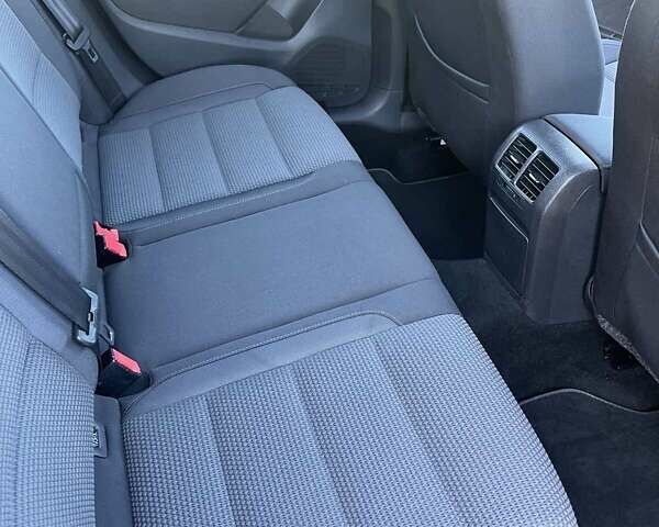 Синій Фольксваген Гольф, об'ємом двигуна 1.39 л та пробігом 195 тис. км за 6800 $, фото 9 на Automoto.ua