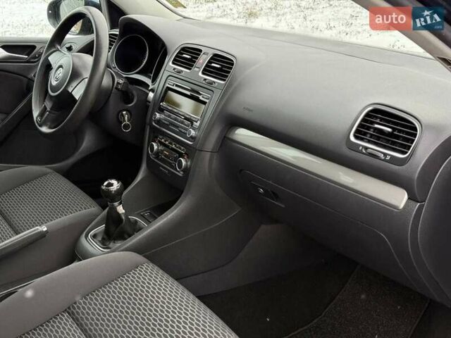 Синий Фольксваген Гольф, объемом двигателя 1.4 л и пробегом 192 тыс. км за 7500 $, фото 29 на Automoto.ua