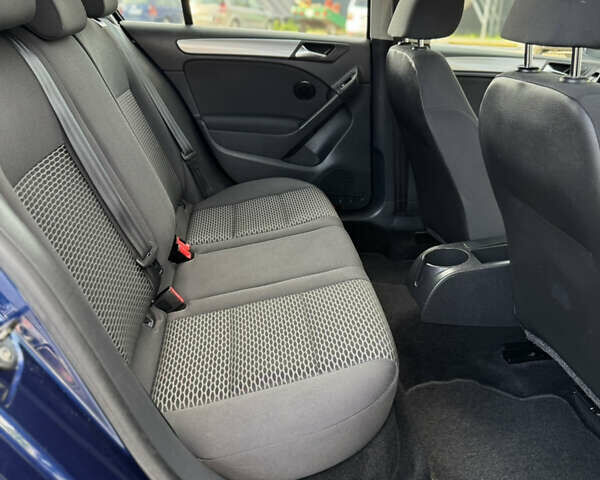 Синий Фольксваген Гольф, объемом двигателя 1.4 л и пробегом 181 тыс. км за 6800 $, фото 51 на Automoto.ua