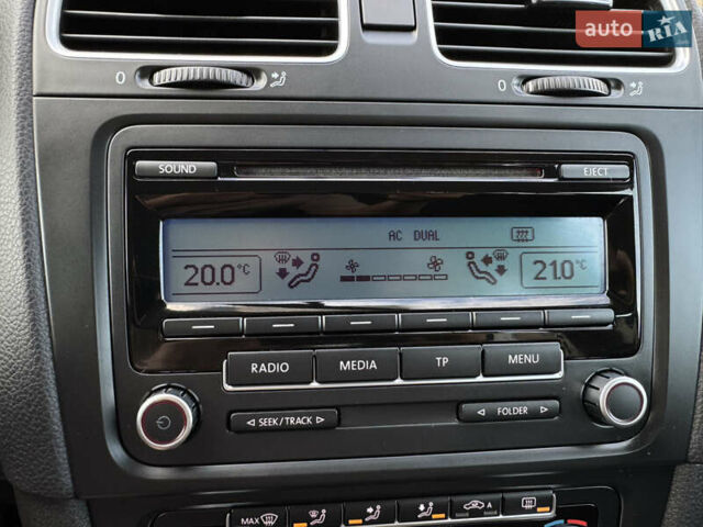 Синий Фольксваген Гольф, объемом двигателя 1.4 л и пробегом 181 тыс. км за 6800 $, фото 40 на Automoto.ua