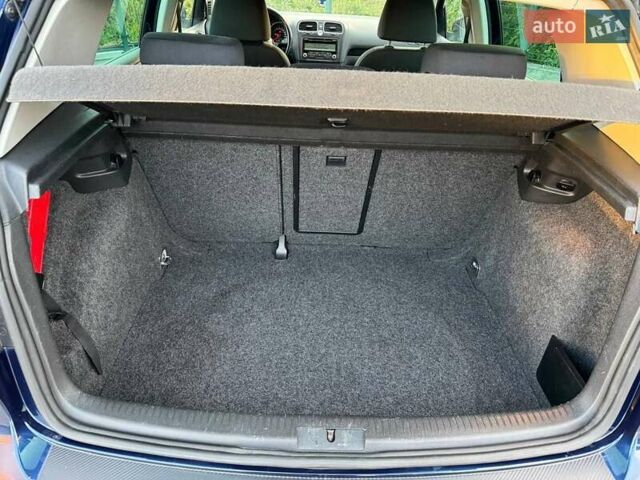 Синий Фольксваген Гольф, объемом двигателя 1.6 л и пробегом 217 тыс. км за 7890 $, фото 63 на Automoto.ua