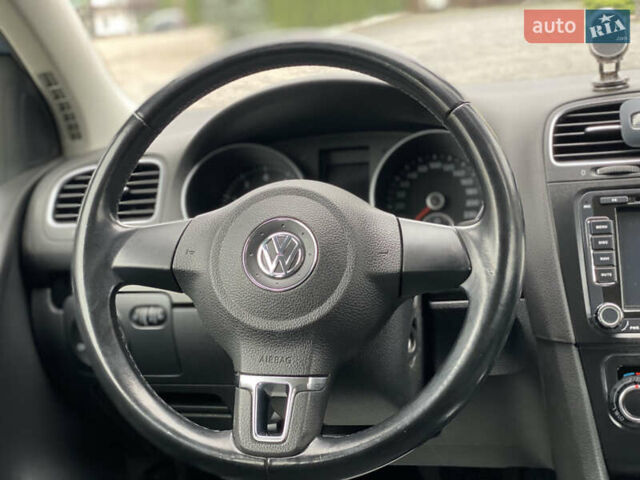 Синий Фольксваген Гольф, объемом двигателя 1.39 л и пробегом 202 тыс. км за 8350 $, фото 29 на Automoto.ua