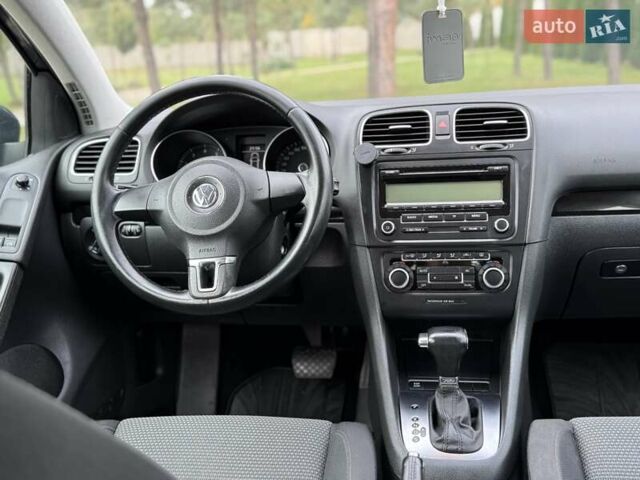 Фольксваген Гольф 2010 в Иршава на Automoto.ua Синий Фольксваген Гольф, объемом двигателя 1.39 л и пробегом 228 тыс. км за 8300 $, фото 35 на Automoto.ua