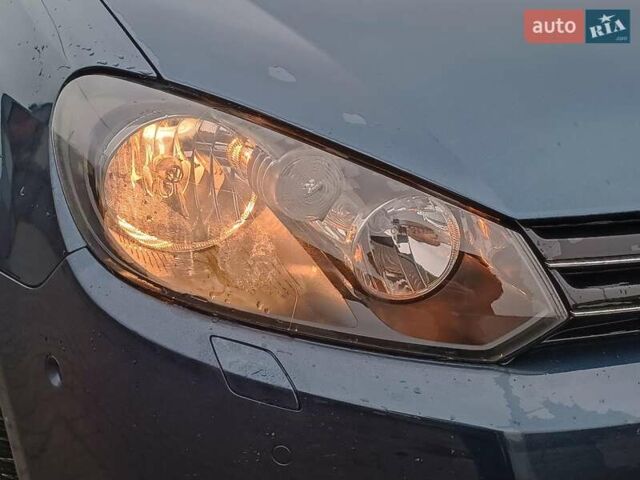 Синий Фольксваген Гольф, объемом двигателя 1.4 л и пробегом 255 тыс. км за 7490 $, фото 5 на Automoto.ua