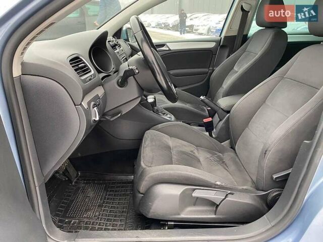 Синий Фольксваген Гольф, объемом двигателя 1.4 л и пробегом 245 тыс. км за 8190 $, фото 30 на Automoto.ua