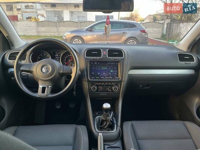 Синий Фольксваген Гольф, объемом двигателя 1.4 л и пробегом 208 тыс. км за 7700 $, фото 13 на Automoto.ua