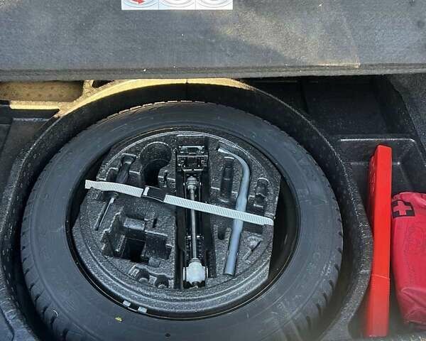 Синій Фольксваген Гольф, об'ємом двигуна 1.39 л та пробігом 195 тис. км за 6800 $, фото 11 на Automoto.ua