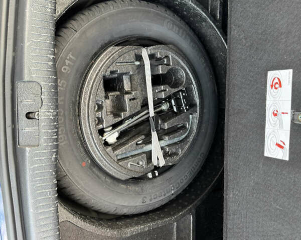 Синий Фольксваген Гольф, объемом двигателя 1.4 л и пробегом 181 тыс. км за 6800 $, фото 62 на Automoto.ua