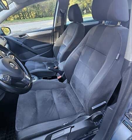 Синий Фольксваген Гольф, объемом двигателя 1.39 л и пробегом 245 тыс. км за 8400 $, фото 10 на Automoto.ua