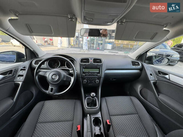 Синий Фольксваген Гольф, объемом двигателя 1.4 л и пробегом 181 тыс. км за 6800 $, фото 47 на Automoto.ua