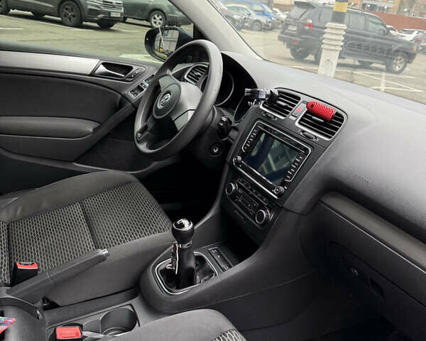 Синій Фольксваген Гольф, об'ємом двигуна 1.39 л та пробігом 230 тис. км за 7650 $, фото 7 на Automoto.ua