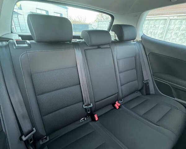 Синий Фольксваген Гольф, объемом двигателя 1.2 л и пробегом 248 тыс. км за 7000 $, фото 16 на Automoto.ua