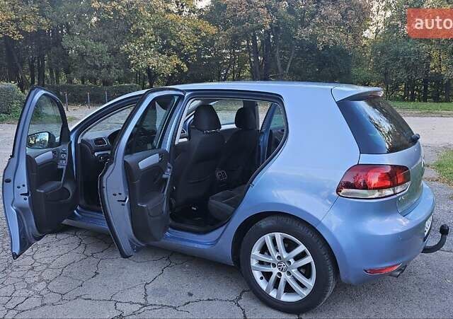 Синий Фольксваген Гольф, объемом двигателя 1.39 л и пробегом 245 тыс. км за 8400 $, фото 4 на Automoto.ua