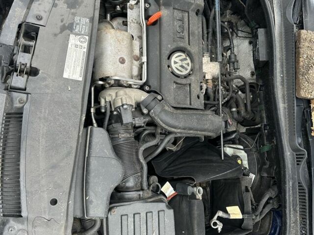 Синій Фольксваген Гольф, об'ємом двигуна 1.4 л та пробігом 250 тис. км за 2350 $, фото 7 на Automoto.ua