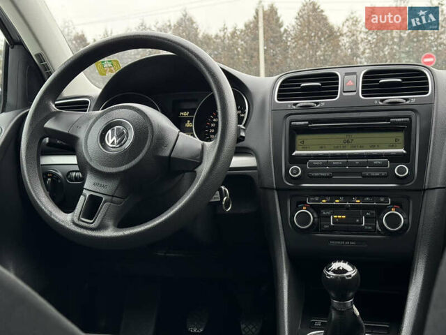 Синий Фольксваген Гольф, объемом двигателя 1.4 л и пробегом 192 тыс. км за 6890 $, фото 35 на Automoto.ua